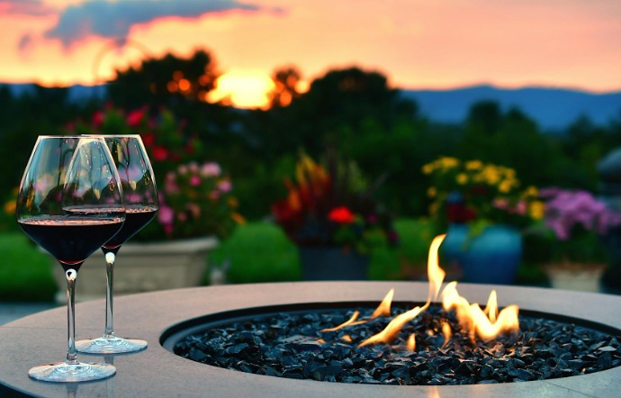 Summer Drinking, Reconsidered: The Best Wines & Spirits for Hot Weather
