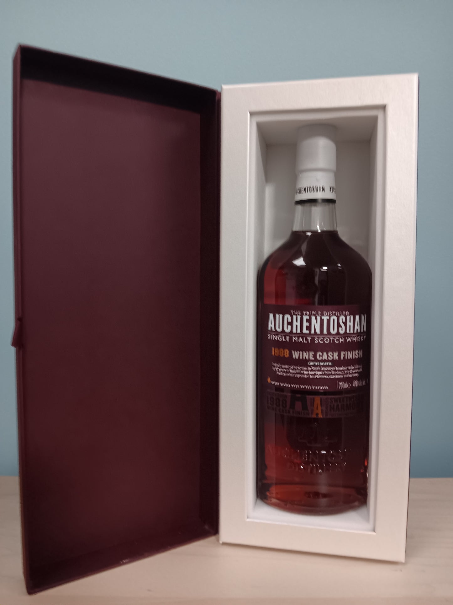 Auchentoshan 25 Year (1988) Limited Release Wine Cask Finish Single Malt Scotch Whisky (700ml)